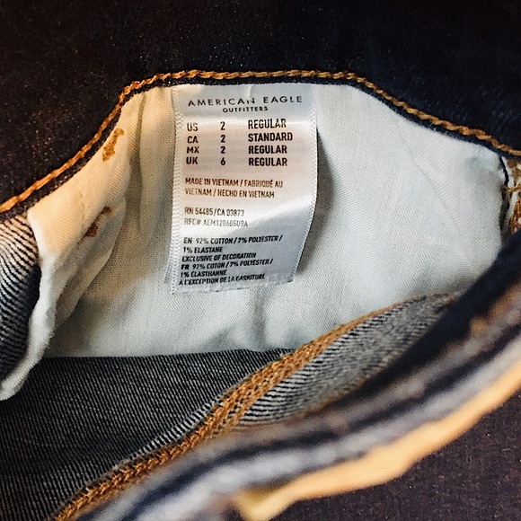 Like New American Eagle Dark Wash Hi-Rise Super Stretch Jegging (2R) - Picture 8 of 8